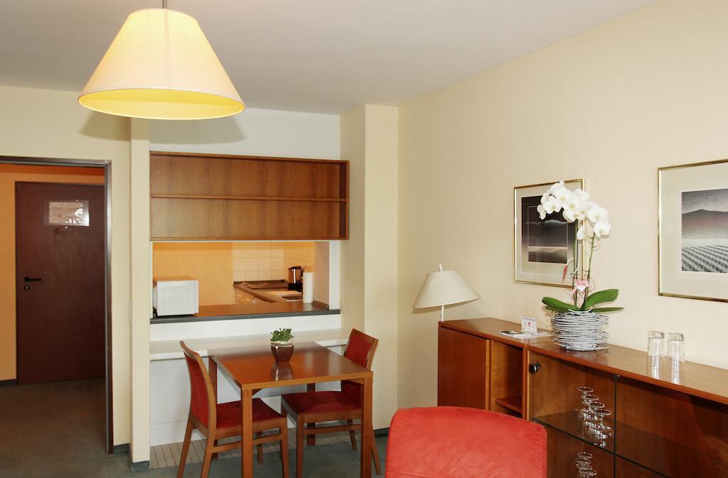 Hotel Gaestehaus Forum Am Westkreuz Μόναχο Εξωτερικό φωτογραφία
